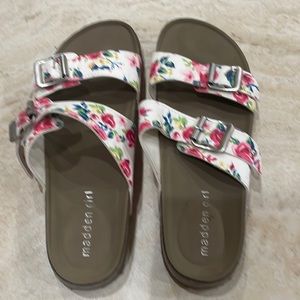 MADDEN GIRL DOUBLE STRAP SANDALS